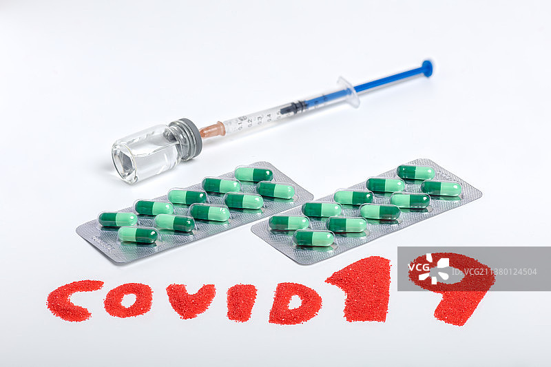 全民接种疫苗抗击冠状病毒COVID-19研制有效药剂图片素材