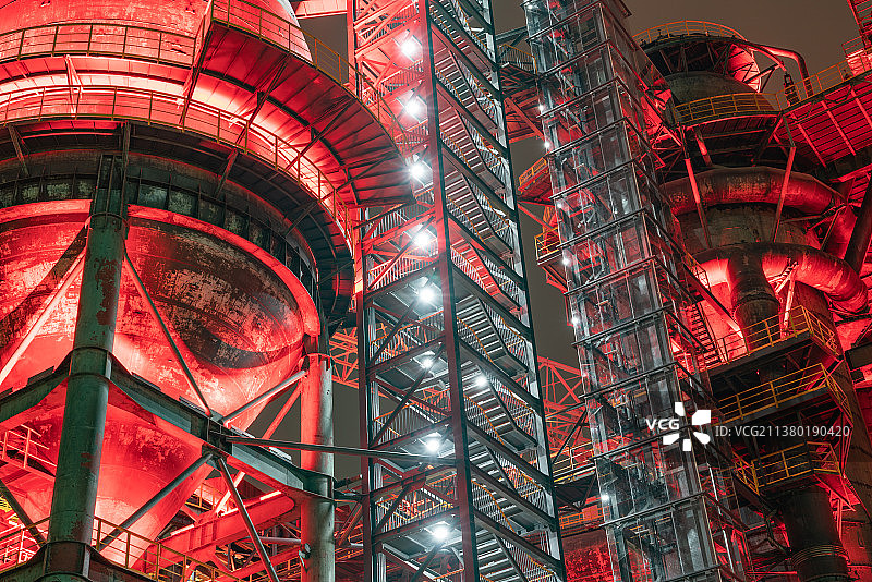 首钢园区高炉夜景图片素材