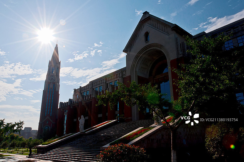 华东政法大学校园景色图片素材