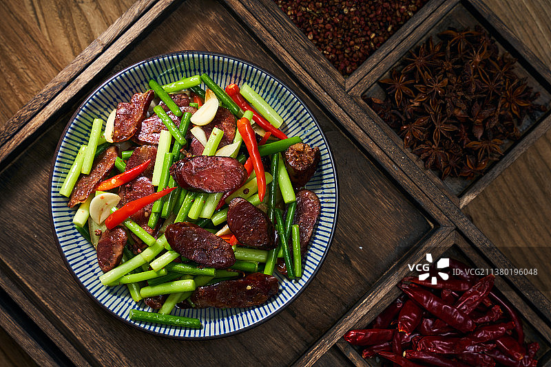 蒜苔炒腊肠图片素材