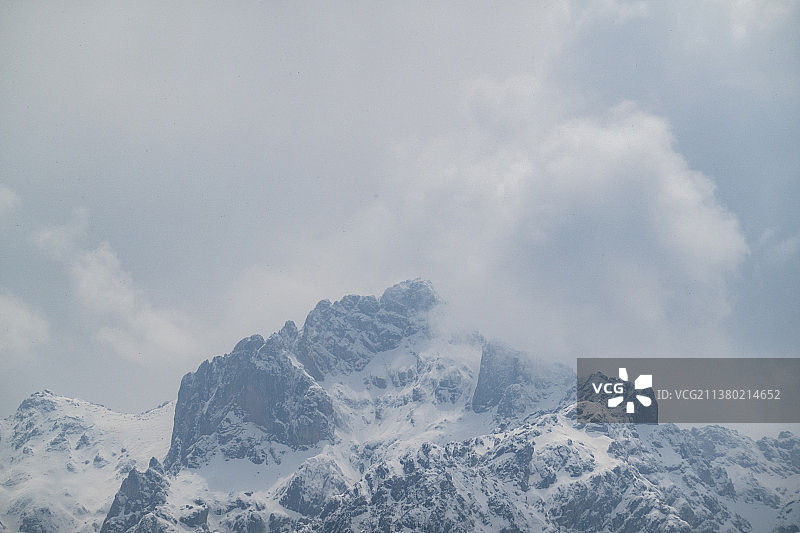 祁连山脉马牙雪山图片素材