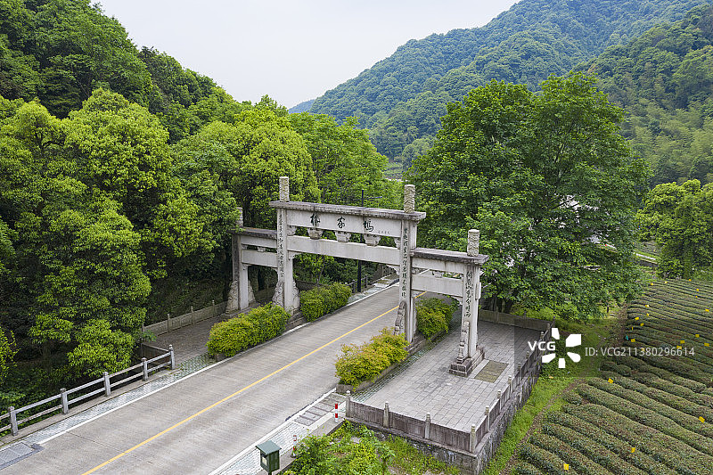 杭州梅家坞梅灵路隧道图片素材