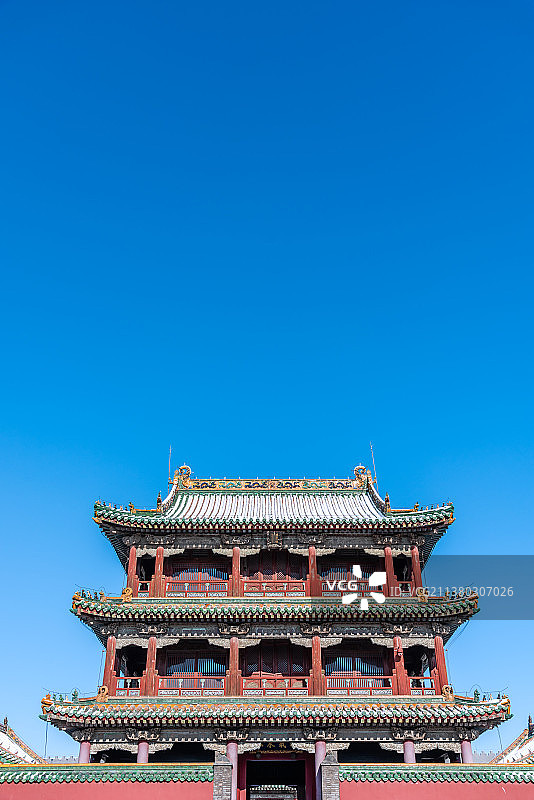 冬天雪后中国沈阳故宫的凤凰楼图片素材