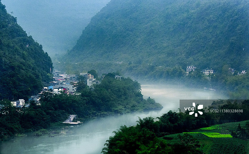 河池都安箐盛--清晨的红水河图片素材