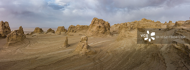 青海海西茫崖市冷湖俄博梁雅丹地貌区全景图片素材