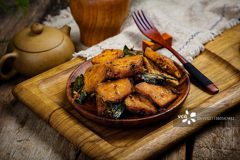 蒜苗炒臭豆腐图片素材