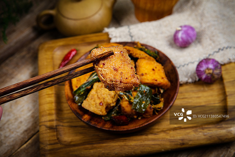 蒜苗炒臭豆腐图片素材