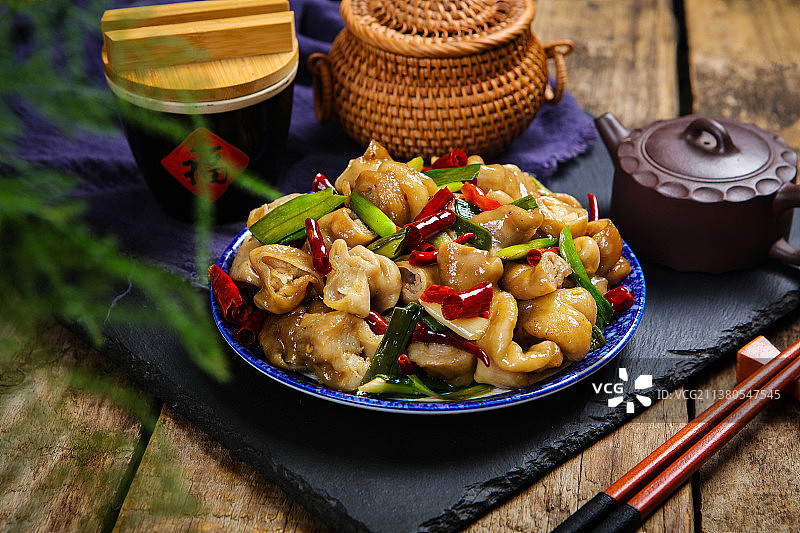 蒜苗炒肥肠图片素材