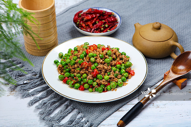 可口豌豆粒炒肉沫图片素材