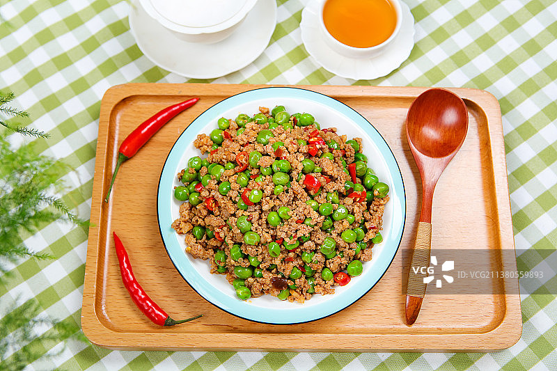 可口豌豆粒炒肉沫图片素材