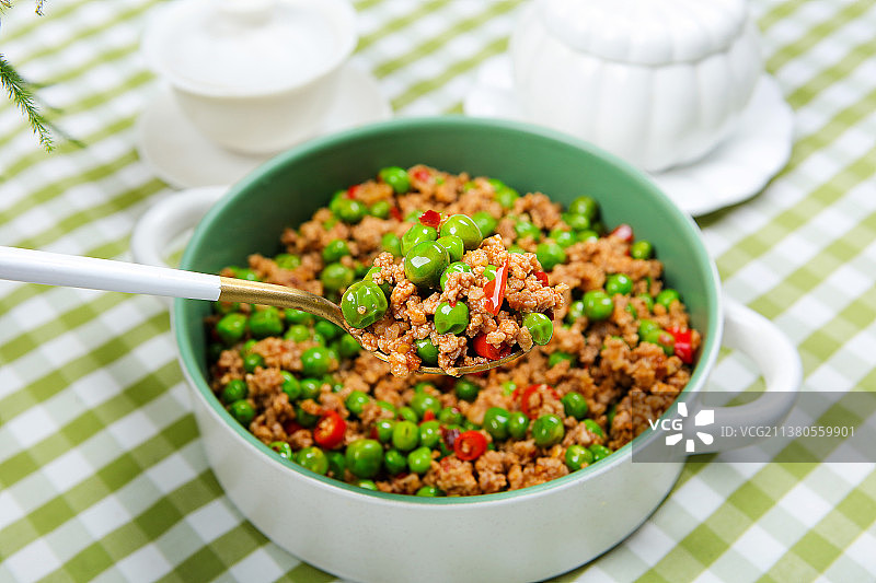 可口豌豆粒炒肉沫图片素材