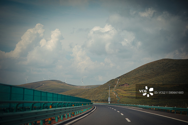 中国河北张家口张北坝上草原的景色图片素材