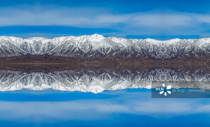 雪山风景美图汽车广告背景图图片素材