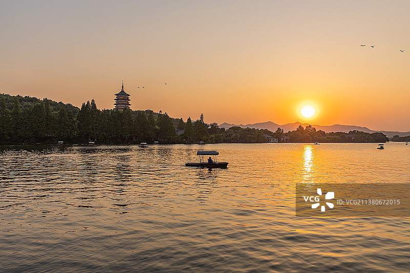 杭州西湖十景之一雷峰夕照图片素材