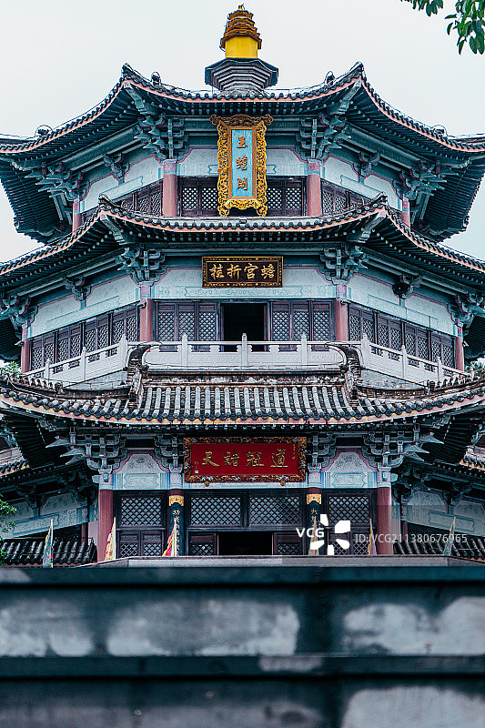 “说走就走，绝不拖泥带水”图片素材