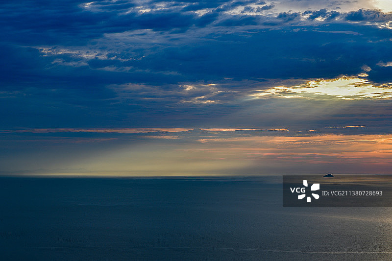 自然美景大海背景图汽车广告大型发布会背景图壁纸图片素材