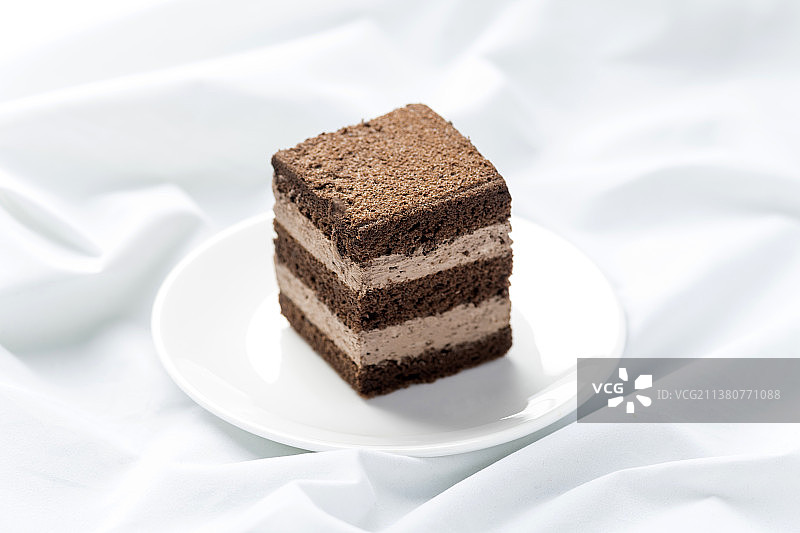 黑森林蛋糕西点与咖啡奶茶特写图片素材