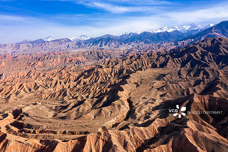 初春祁连山牧场图片素材