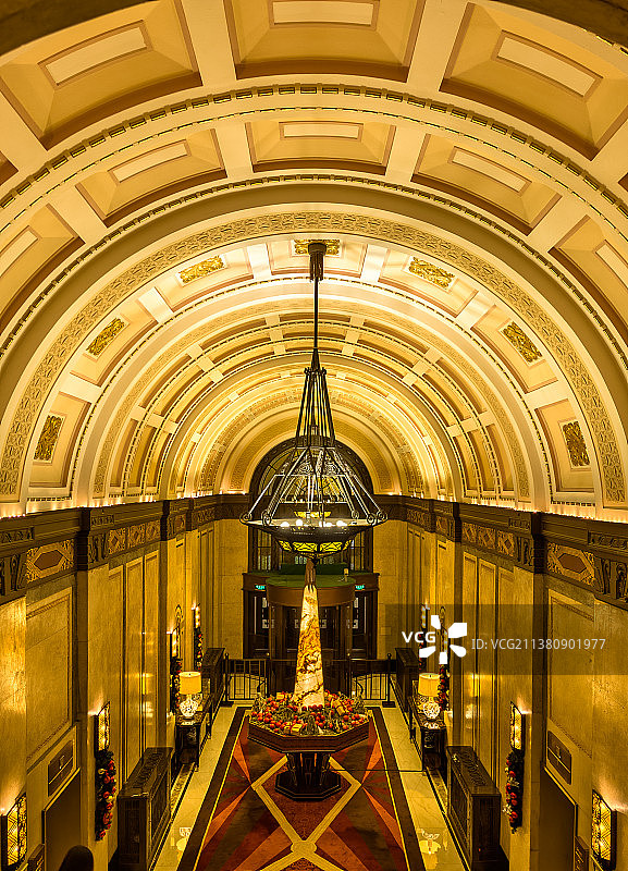 中国上海，外滩，百年历史，和平饭店图片素材