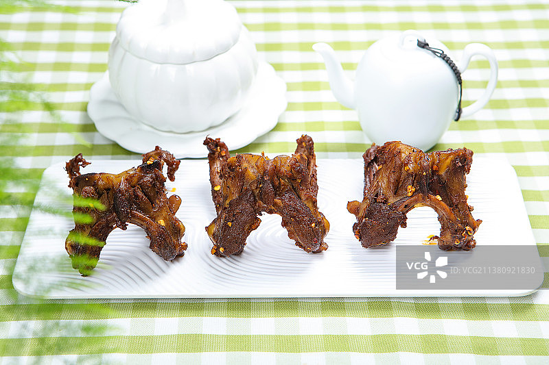 香辣鸭骨架图片素材