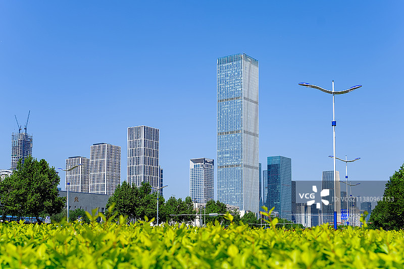 中国山东济南万象城及周围CBD建筑群图片素材