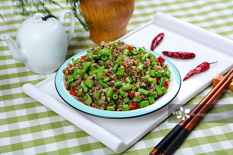 芽菜肉沫炒豆角图片素材