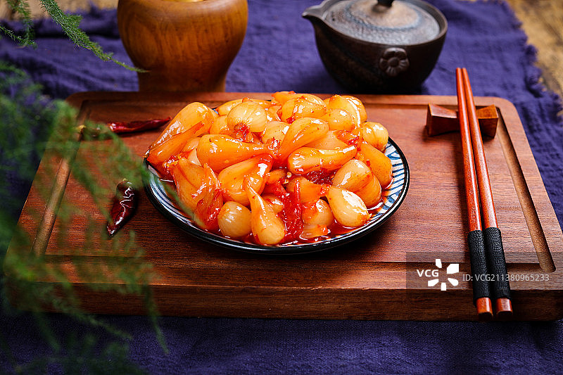 好吃甜脆的腌藠头图片素材