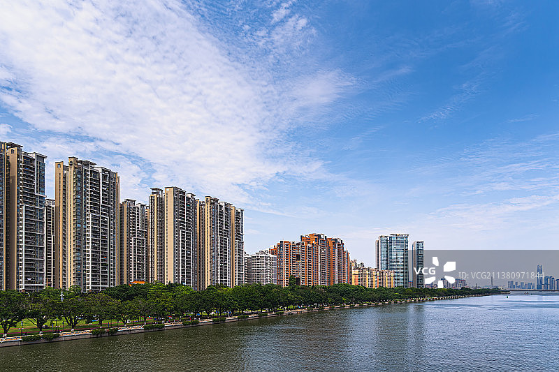 广州城市风光，水岸住宅，江景楼宇图片素材