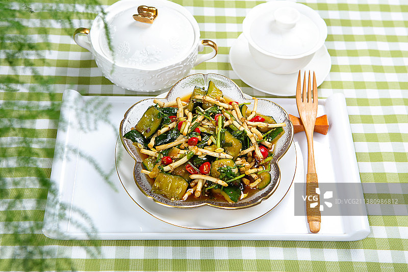 鱼腥草凉拌黄瓜图片素材