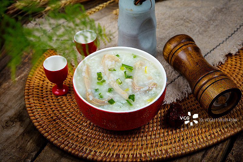 美味的猪肚包鸡图片素材