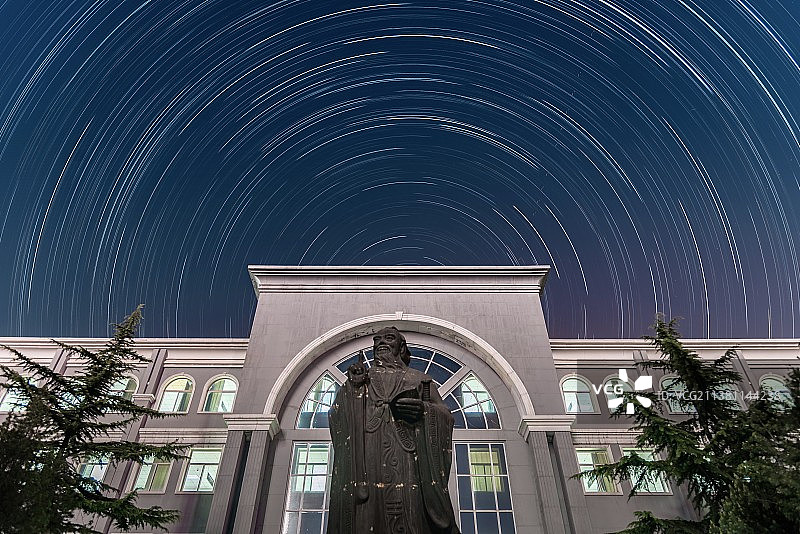 疫情下的仰望星空图片素材