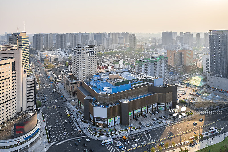 航拍江苏省常州文化宫广场、前后北岸历史文化街区、购物中心图片素材