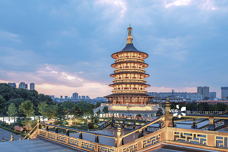 古建筑夜景芳华中国河南省洛阳市隋唐城国家遗址公园风景图片素材