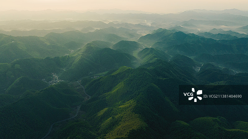 群峰之上--杭州富阳九仰坪图片素材