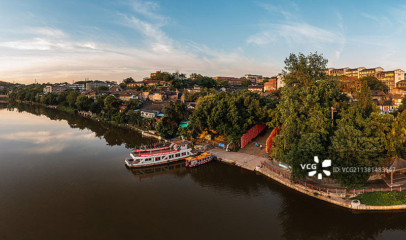 航拍千年盐都仙市古镇图片素材