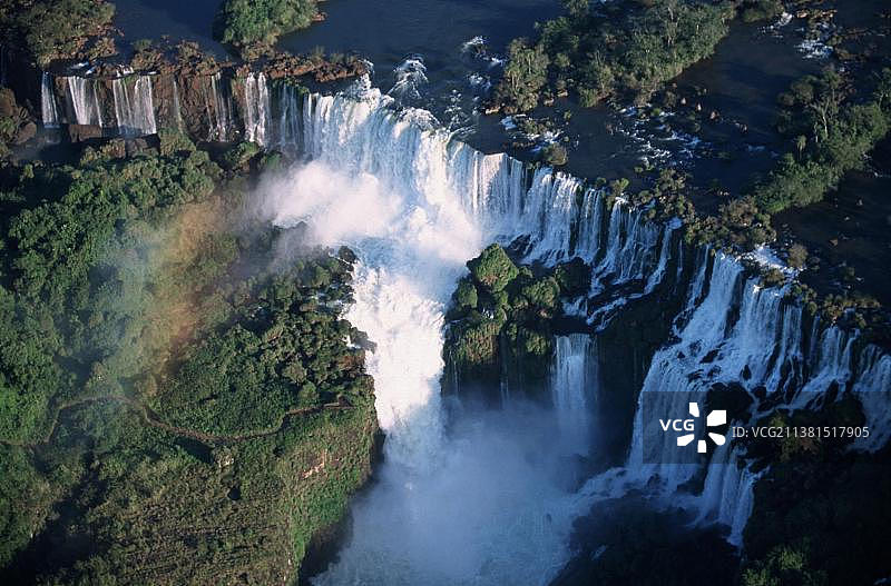 伊瓜苏瀑布，巴西，阿根廷米西奥内斯省，巴西巴拉那省，南美洲图片素材