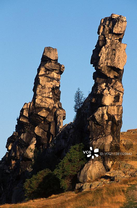 德国萨克森-安哈尔特州韦德斯莱本附近的魔鬼墙石林图片素材