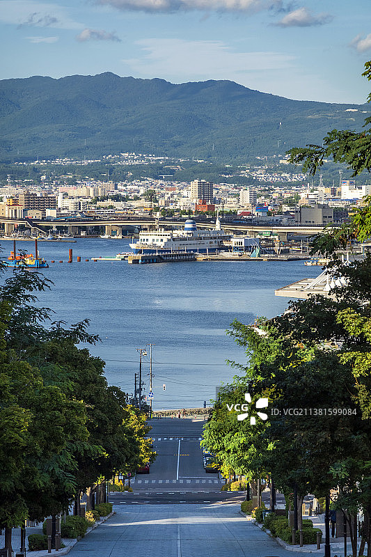 初秋北海道函馆八幡坂俯瞰青函联络船摩周丸纪念馆图片素材
