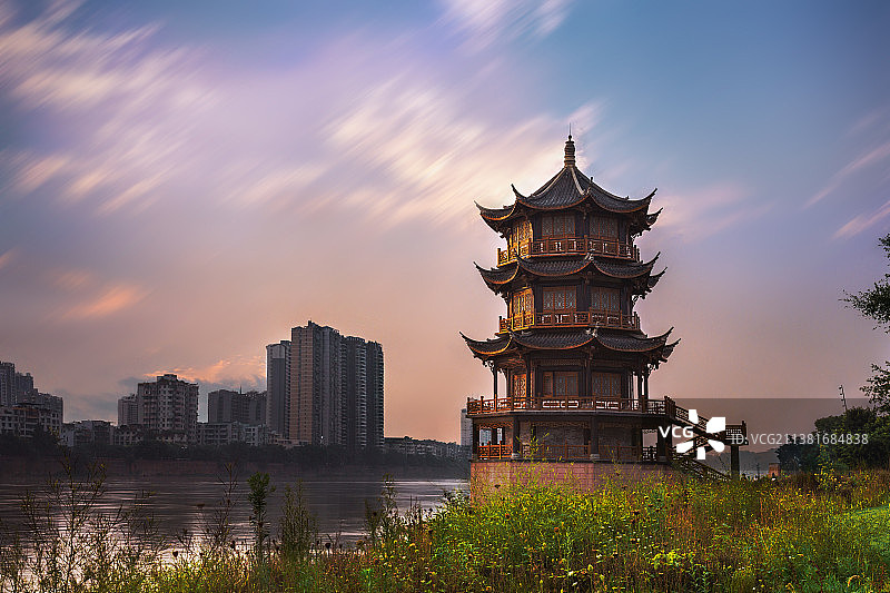 古今对比图片素材