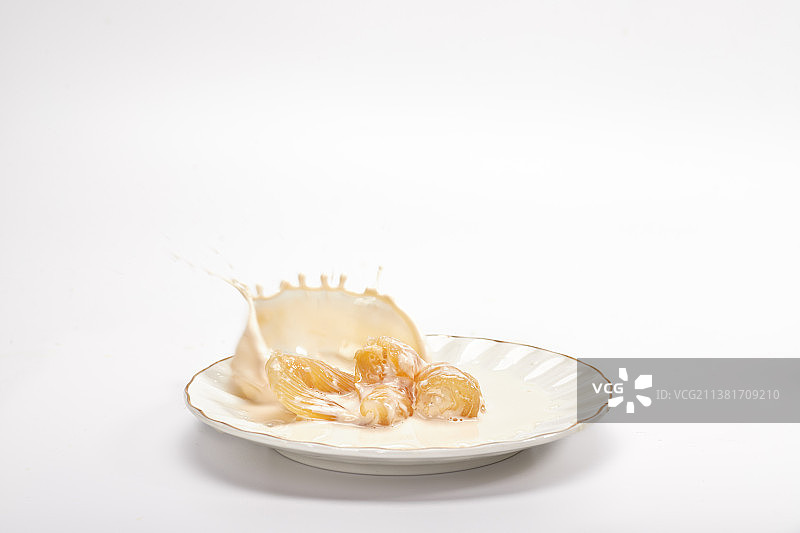 花胶牛奶煲图片素材