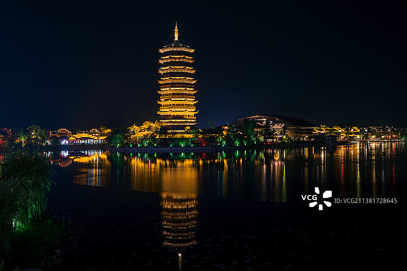 铜官窑古镇，塔，湖图片素材