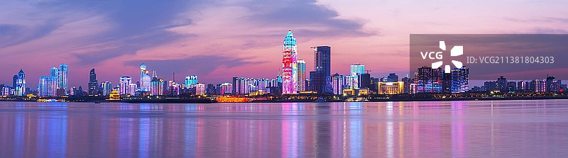 武汉汉口江滩日暮的美景图片素材