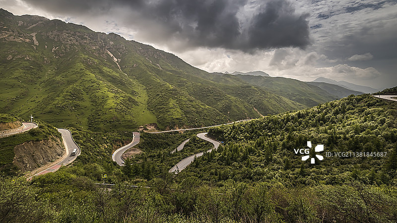 初夏的铁尺梁图片素材