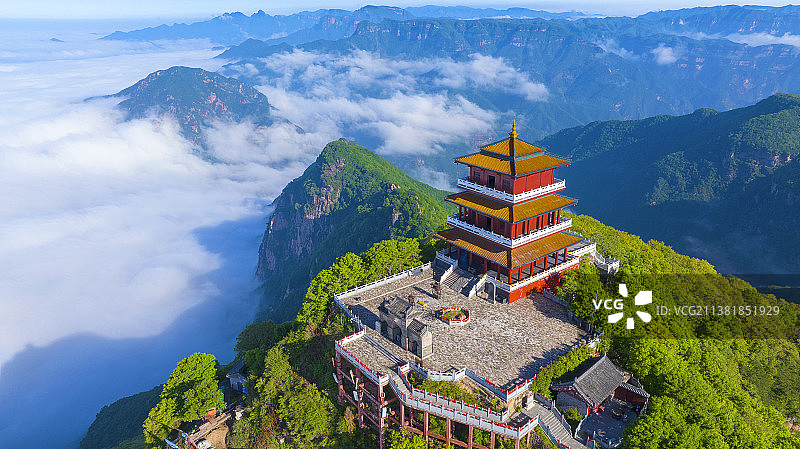 河南王屋山雨后青山叠翠，云海升腾，美不胜收图片素材