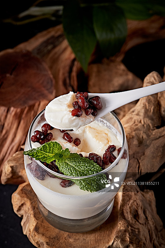 红豆酸奶杯图片素材