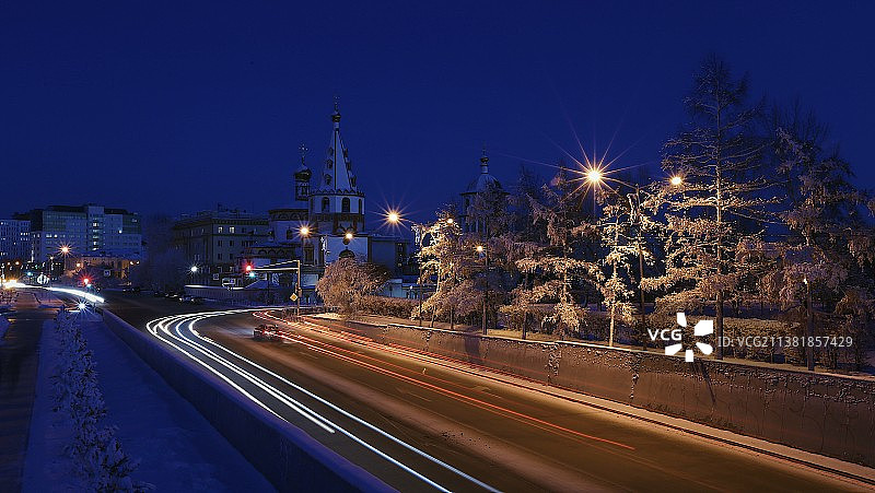 光迹映射着这里的城市文明图片素材