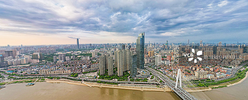 武汉汉江月湖桥附近城市航拍风光图片素材