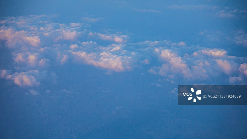 云海之上图片素材