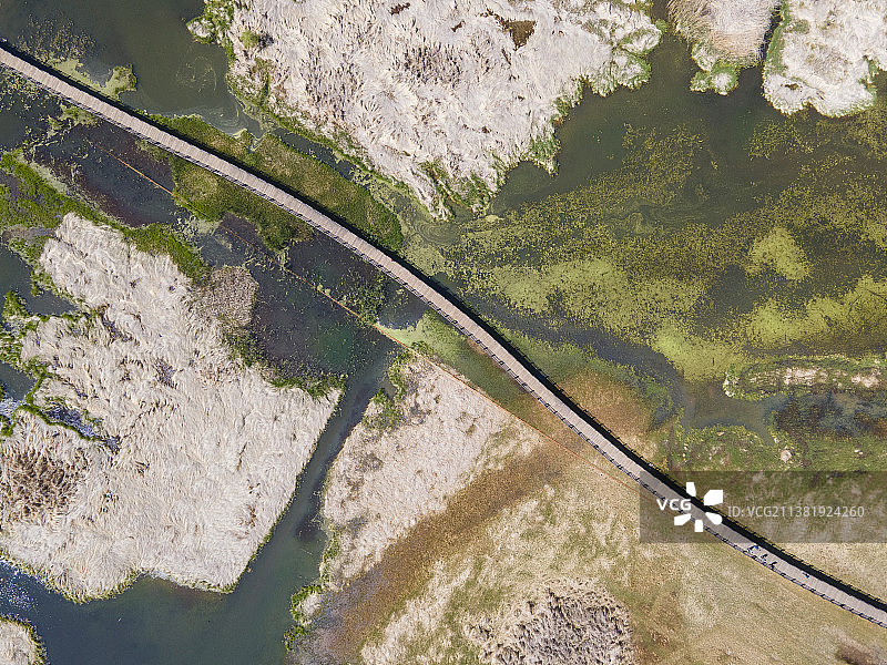 航拍东方女儿国 穿越走婚桥 自驾泸沽湖图片素材