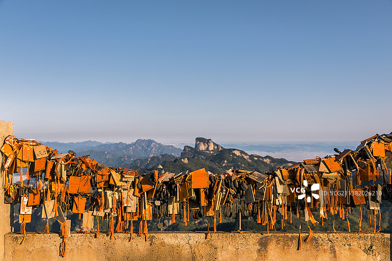 河南省洛阳市白云山旅游度假区玉皇顶金碧辉煌图片素材